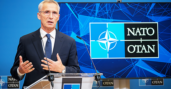 LE CHEF DE L'OTAN SALUE LE RETRAIT DE LA RUSSIE DE KHERSON COMME UNE VICTOIRE POUR L'UKRAINE