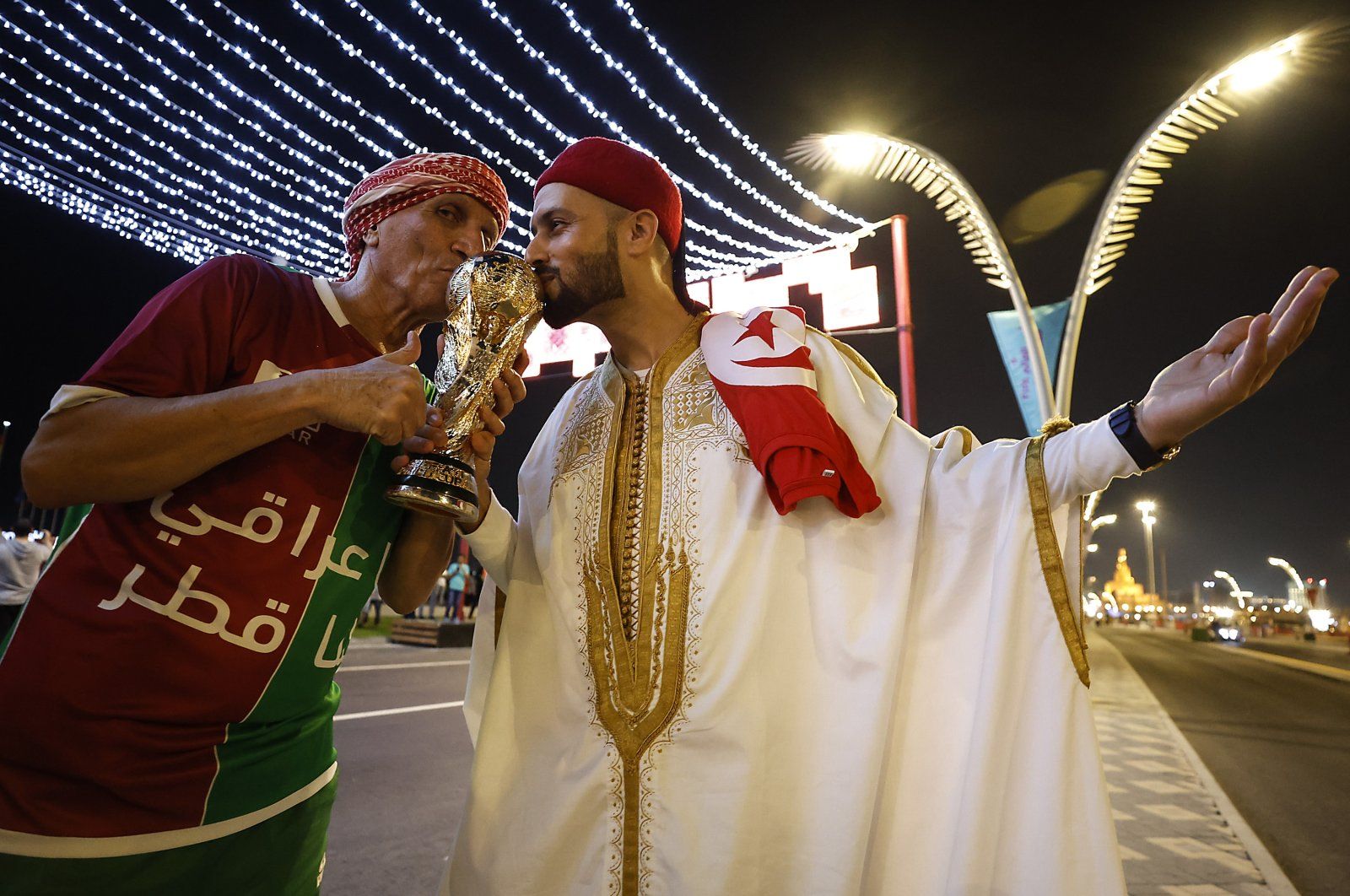 MONDIAL AU QATAR : LA FIFA DÉVOILE LE TROPHÉE DE LA COUPE DU MONDE
