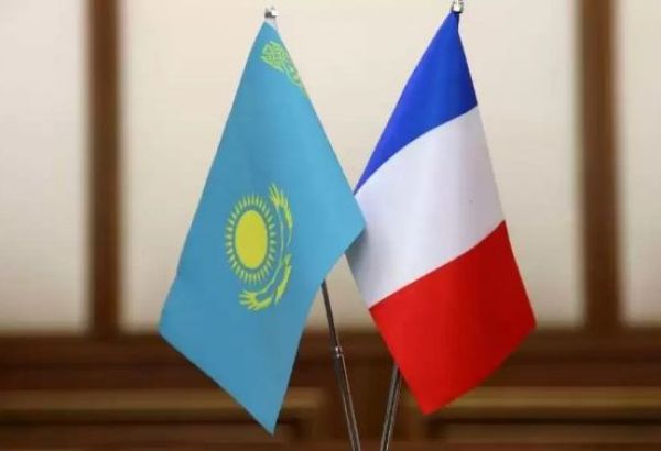 LE KAZAKHSTAN ET LA FRANCE VOIENT LEUR CHIFFRE D'AFFAIRES COMMERCIAL AUGMENTER RÉGULIÈREMENT