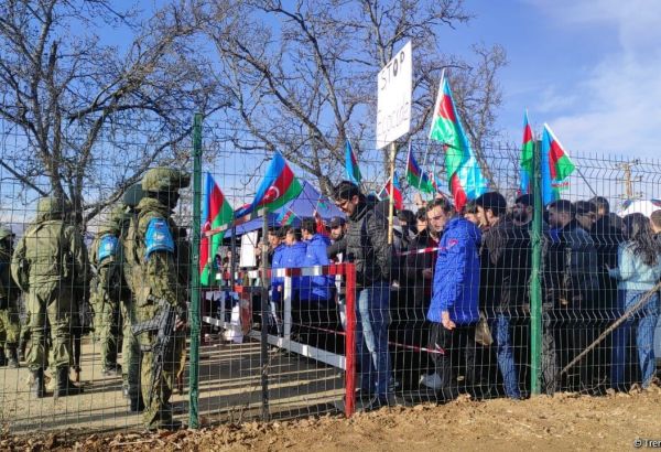 BAKOU REJETTE LES ACCUSATIONS DE BLOCAGE DU CORRIDOR DE LATCHINE FORMULÉEZ PAR EREVAN