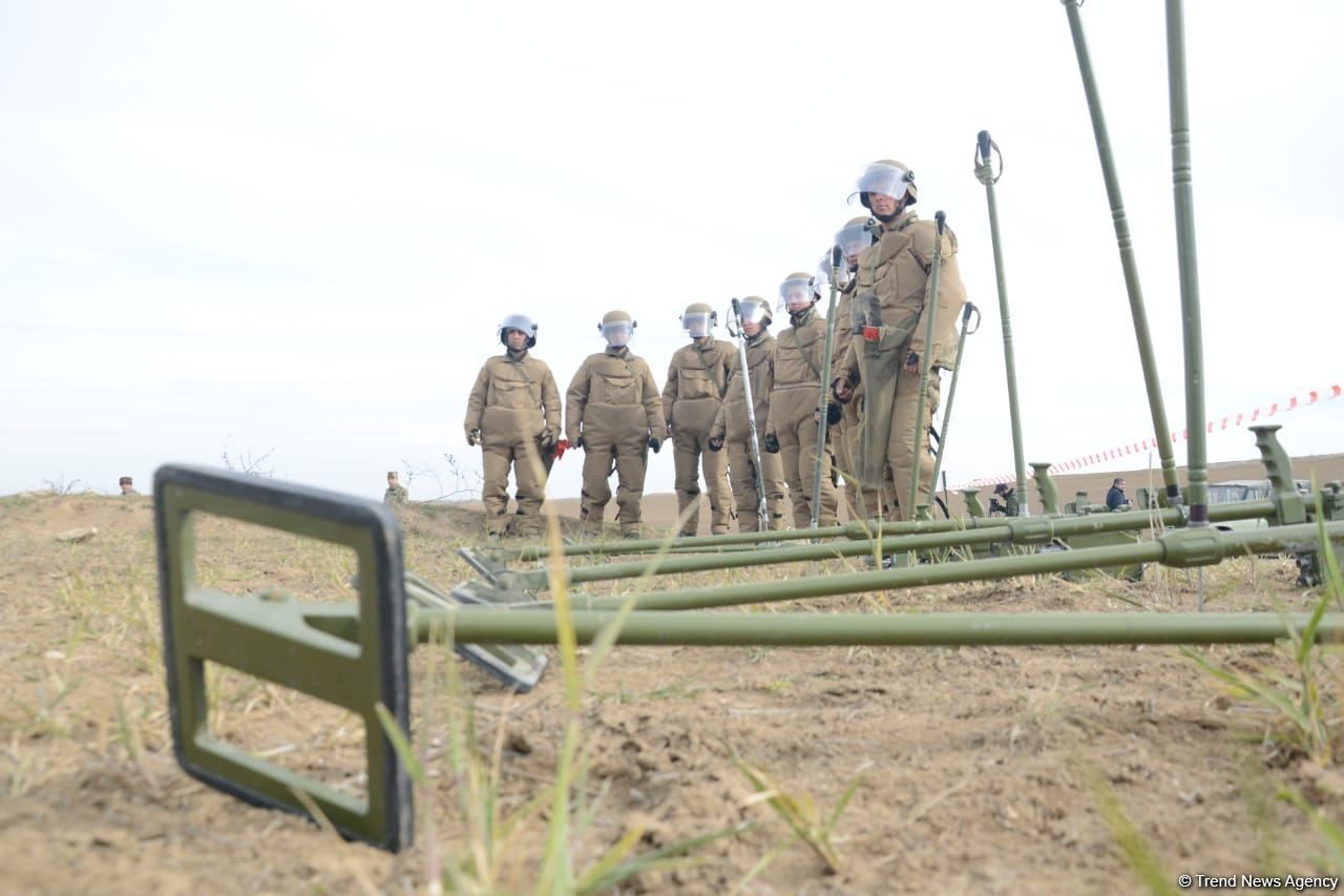 L'EXPLOSION DE MINES DANS LE KARABAKH TUE UN SOLDAT ET BLESSE SEPT PERSONNES