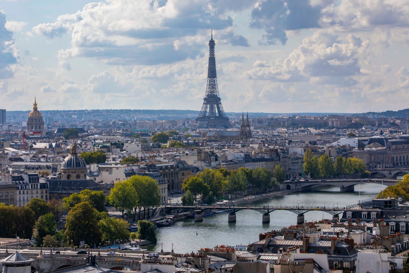 LE SÉNAT FRANÇAIS ADOPTE LA RÉFORME CONTROVERSÉE DU SYSTEME DE RETRAITE