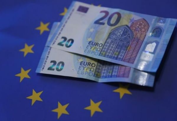 LA BCE PRÉVOIT UNE CROISSANCE "TRES FORTE" DES SALAIRES DANS LA ZONE EURO AU COURS DES PROCHAINS TRIMESTRES
