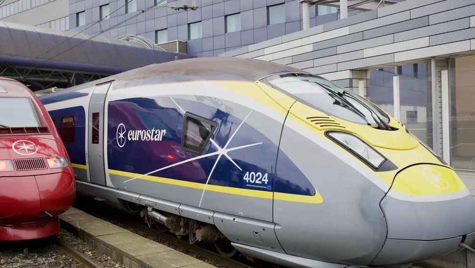 EUROSTAR SUSPEND SES SERVICES AMSTERDAM-LONDRES PENDANT SIX MOIS