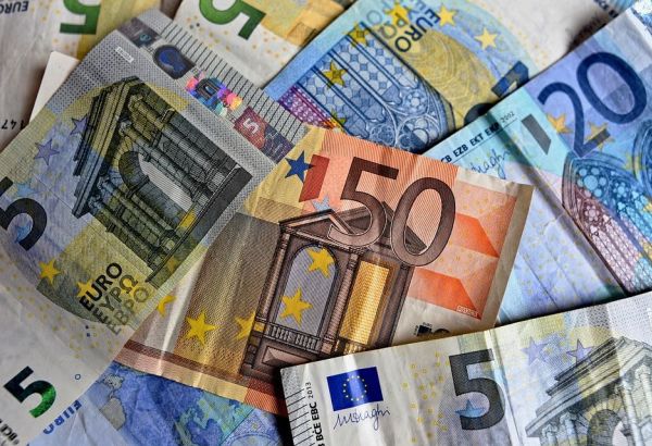 L'ÉCONOMIE DE LA ZONE EURO PROGRESSE DE MANIÈRE INATTENDUE AU QUATRIÈME TRIMESTRE ET ÉVITE LA RÉCESSION