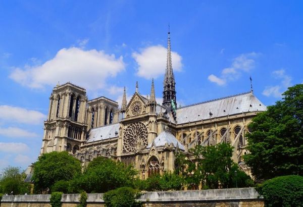 NOTRE-DAME DE PARIS VA RETROUVER SA FLÈCHE CETTE ANNÉE ET ROUVRIR FIN 2024
