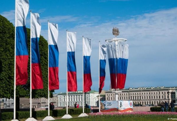 GUERRE EN UKRAINE : LA RUSSIE RELÈVE SES TAUX D'INTÉRÊT A 15 % ALORS QUE L'INFLATION GRIMPE EN FLÈCHE