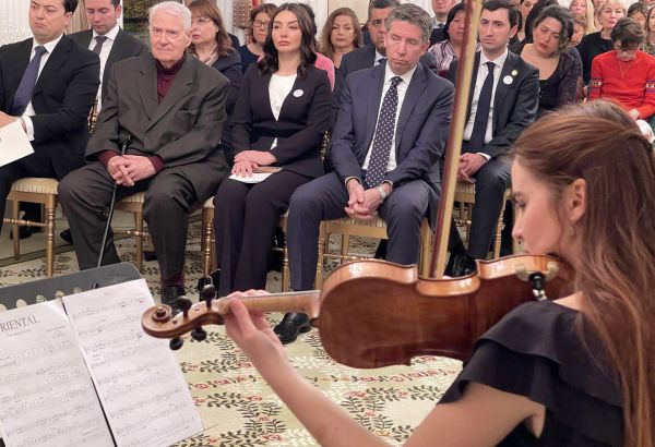 UN CONCERT À PARIS EN HOMMAGE AUX VICTIMES, IL Y A 31 ANS,  DU MASSACRE DE KHODJALY