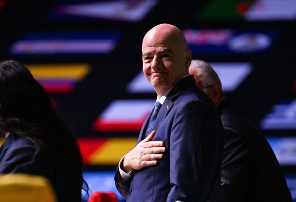 GIANNI INFANTINO RÉÉLU PRÉSIDENT DE LA FIFA JUSQU'EN 2027