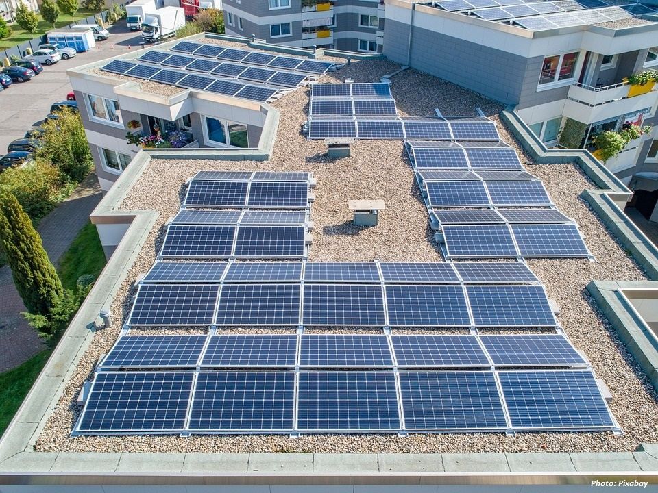 L'UE S'ENGAGE À PRESQUE DOUBLER LES ÉNERGIES RENOUVELABLES D'ICI À 2030