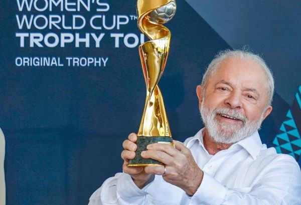 LULA SOUTIENT LA CANDIDATURE DU BRÉSIL À L'ORGANISATION DE LA COUPE DU MONDE DE FOOT FÉMININ 2027