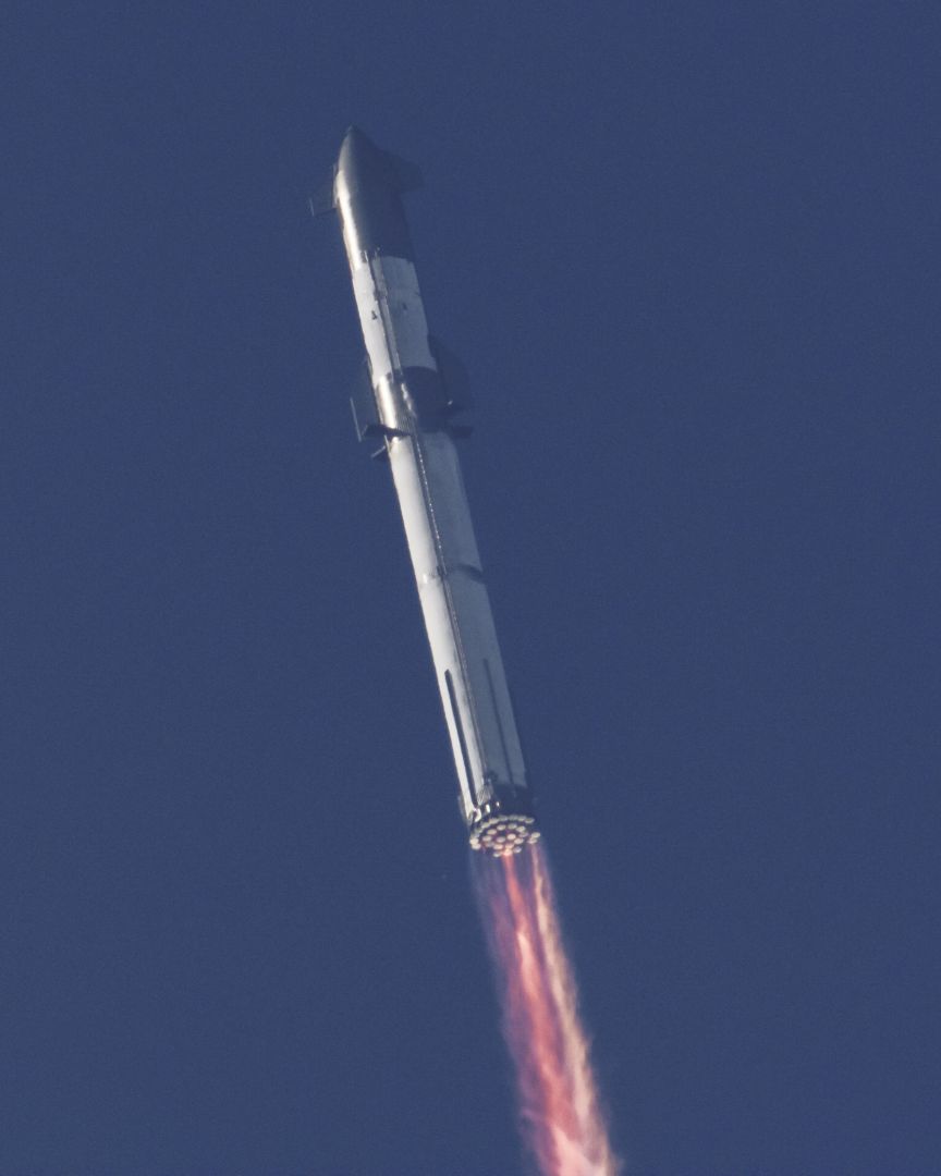 LA PLUS GRANDE FUSÉE DU MONDE, STARSHIP, DE SPACEX, DÉCOLLE MAIS EXPLOSE