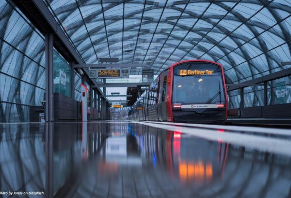 L'ALLEMAGNE ÉCARTE UNE GRÈVE DES TRAINS DE 50 HEURES