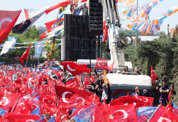 LE DEUXIÈME TOUR DE L'ÉLECTION PRÉSIDENTIELLE DÉBUTE EN TURQUIE