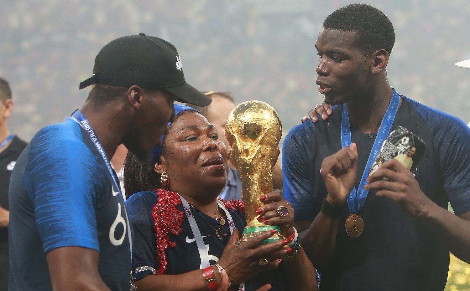 MALGRÉ UNE ANNÉE "TRÈS COMPLIQUÉE" PAUL POGBA ASSURE "REVENIR AU TOP"