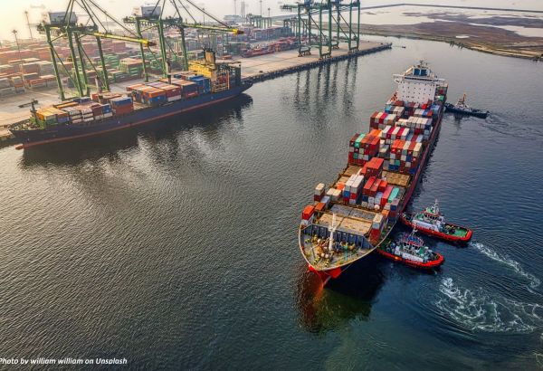 LE ROYAUME-UNI VISE À RÉDUIRE À ZÉRO LES ÉMISSIONS DE GAZ À EFFET DE SERRE PROVENANT DU TRANSPORT MARITIME INTERNATIONAL D'ICI À 2050