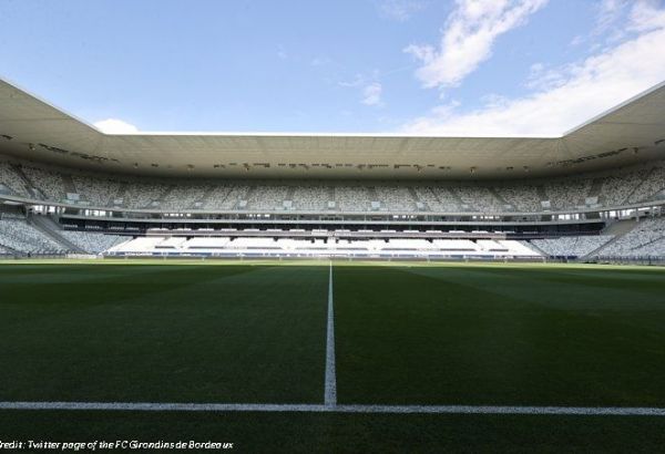 LIGUE 2: LE MATCH BORDEAUX-RODEZ INTERROMPU APRÈS L'AGRESSION D'UN JOUEUR PAR UN SUPPORTER