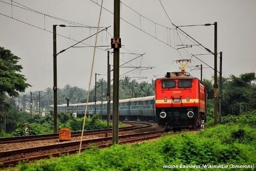 COLLISION FERROVIAIRE EN INDE : UN SIGNAL DÉFECTUEUX EST PROBABLEMENT À L'ORIGINE DE LA CATASTROPHE