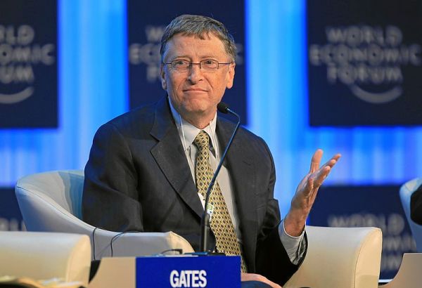 LE PRÉSIDENT CHINOIS XI RENCONTRE BILL GATES ET LE QUALIFIE DE "VIEIL AMI"