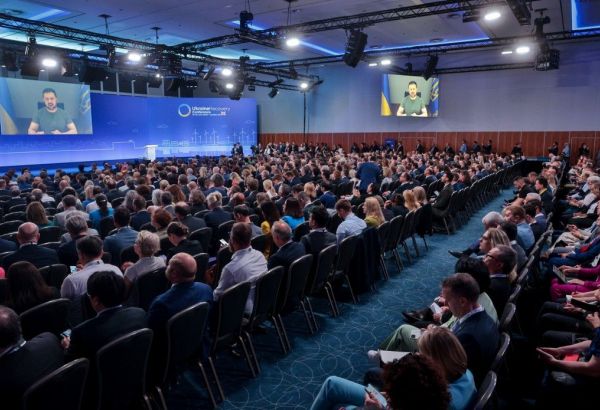 INVASION RUSSE : LES ALLIÉS PROMETTENT DES MILLIARDS POUR LA RECONSTRUCTION DE L'UKRAINE ET RECHERCHENT DE GROS INVESTISSEMENTS