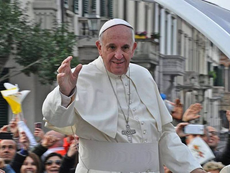 LE PAPE RECONNAÎT LA NOMINATION PAR LA CHINE D'UN ÉVÊQUE À SHANGHAI TROIS MOIS APRÈS COUP