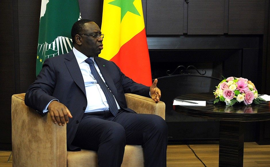 LE PRÉSIDENT SÉNÉGALAIS MACKY SALL RENONCE A UN TROISIÈME MANDAT APRÈS DES MANIFESTATIONS MEURTRIÈRES