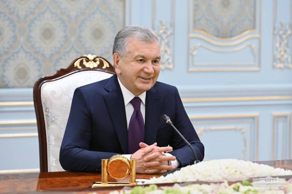 LE PRÉSIDENT DE L'OUZBÉKISTAN SE REND EN RUSSIE