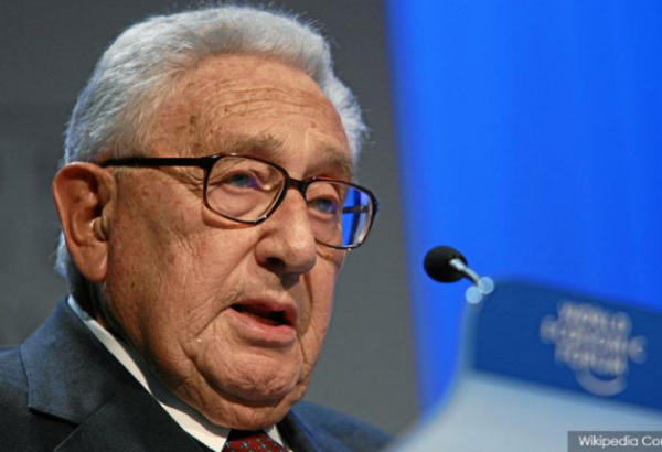XI JINPING RENCONTRE L'ANCIEN SECRÉTAIRE D'ÉTAT AMÉRICAIN HENRY KISSINGER À PEKIN