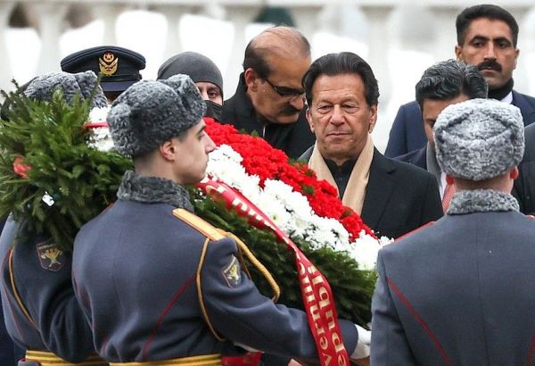 L'ORGANE ÉLECTORAL PAKISTANAIS LANCE UN MANDAT D'ARRÊT CONTRE L'EX-PM IMRAN KHAN