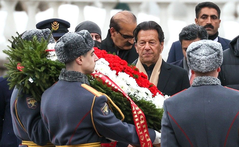 L'ORGANE ÉLECTORAL PAKISTANAIS LANCE UN MANDAT D'ARRÊT CONTRE L'EX-PM IMRAN KHAN