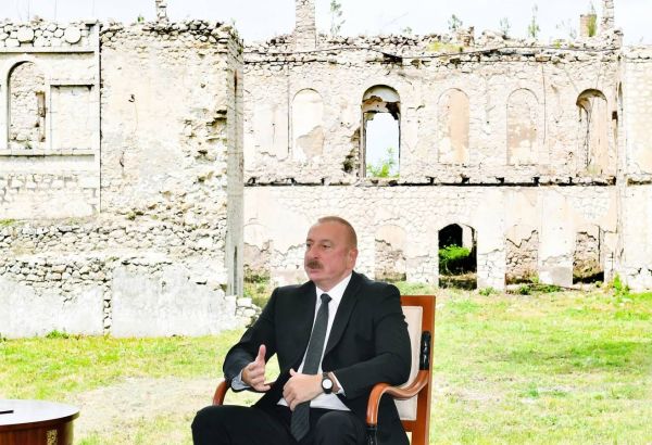 LE PRÉSIDENT ILHAM ALIYEV À PROPOS DES EFFORTS DE MÉDIATION LIÉS À LA NORMALISATION ENTRE L'AZERBAÏDJAN ET L'ARMÉNIE