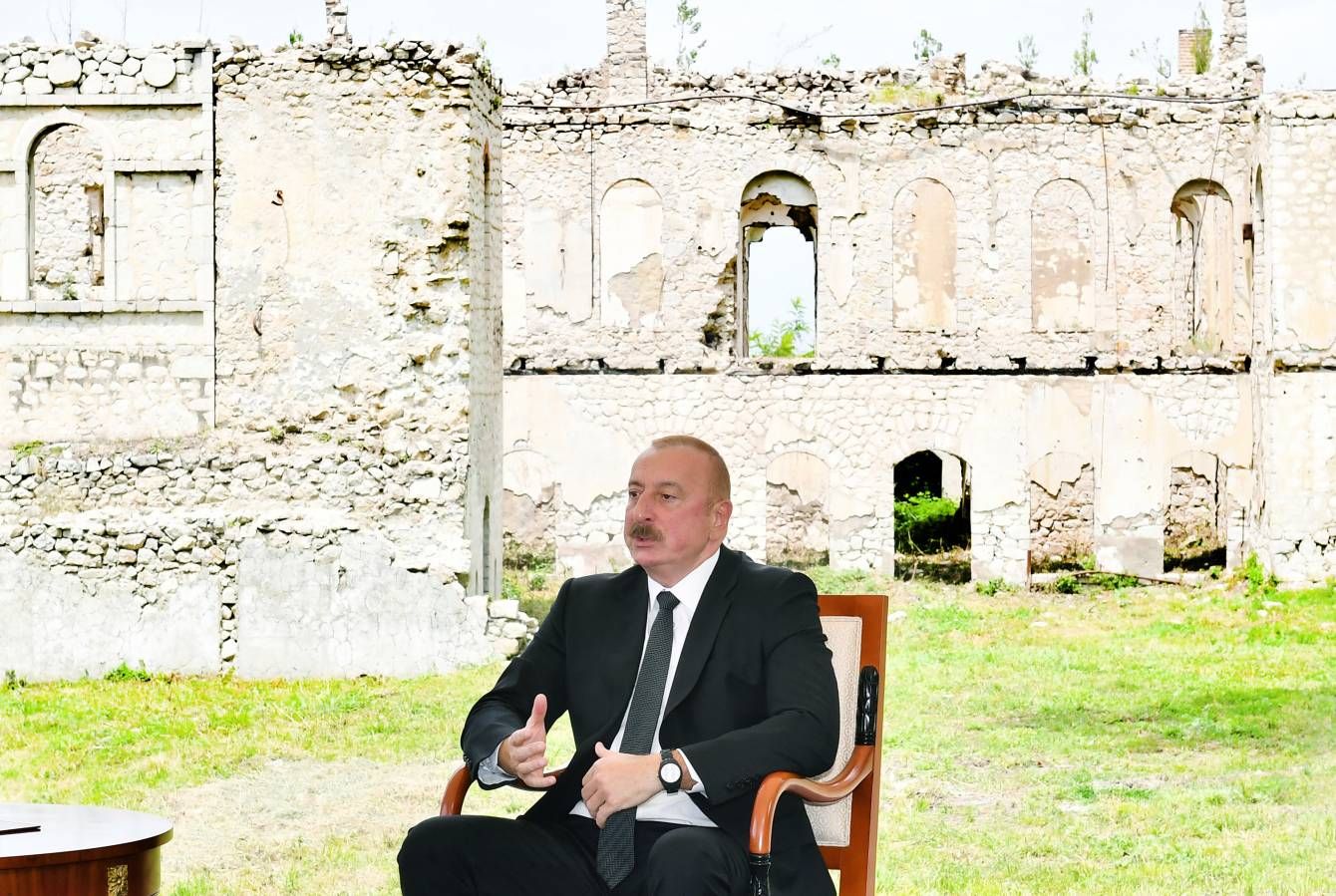 LE PRÉSIDENT ILHAM ALIYEV À PROPOS DES EFFORTS DE MÉDIATION LIÉS À LA NORMALISATION ENTRE L'AZERBAÏDJAN ET L'ARMÉNIE