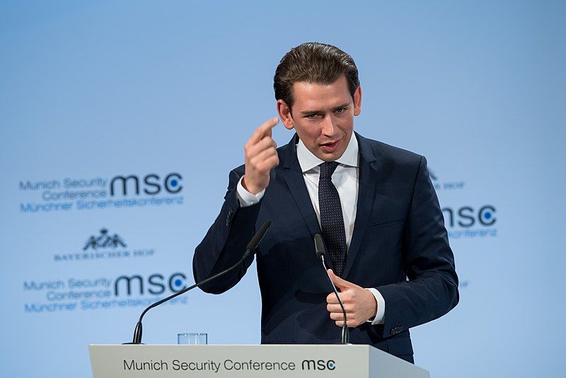 L'ANCIEN CHANCELIER AUTRICHIEN SEBASTIAN KURZ ACCUSÉ DE FAUX TÉMOIGNAGES