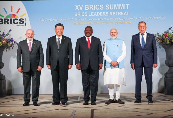 L'INDE "SOUTIENT PLEINEMENT" L'EXPANSION DES BRICS