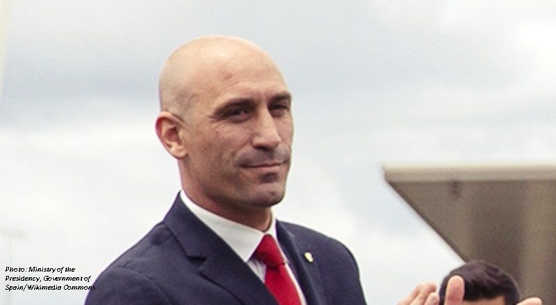 BAISER FORCÉ À JENNY HERMOSO : LA FIFA EXCLUT LUIS RUBIALES POUR TROIS ANS