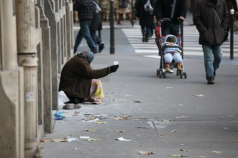 PLUS DE 32 % DES FRANÇAIS N'ONT PAS LES MOYENS DE S'OFFRIR TROIS REPAS PAR JOUR, SELON UNE ÉTUDE