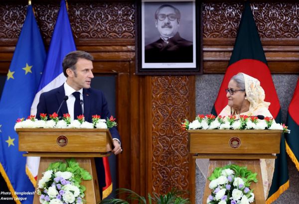 EMMANUEL MACRON SE REND AU BANGLADESH POUR "CONSOLIDER" LA STRATÉGIE DE LA FRANCE POUR LA RÉGION INDO-PACIFIQUE