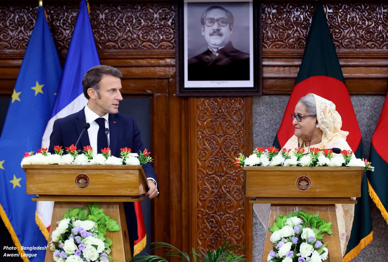 EMMANUEL MACRON SE REND AU BANGLADESH POUR "CONSOLIDER" LA STRATÉGIE DE LA FRANCE POUR LA RÉGION INDO-PACIFIQUE