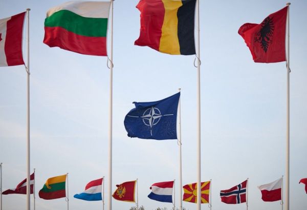L'OTAN ET LA SUISSE SIGNENT UN ACCORD POUR L'OUVERTURE D'UN BUREAU DE L'ALLIANCE À GENÈVE