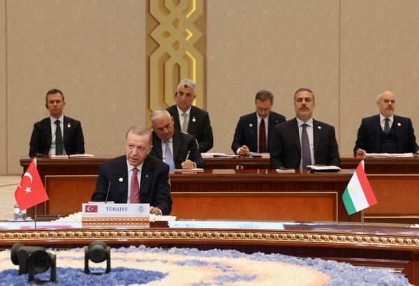 ANKARA QUALIFIE D'INJUSTE ET DE PARTIAL LE RAPPORT DE L'UE SUR LA DEMANDE D'ADHÉSION DE LA TURQUIE