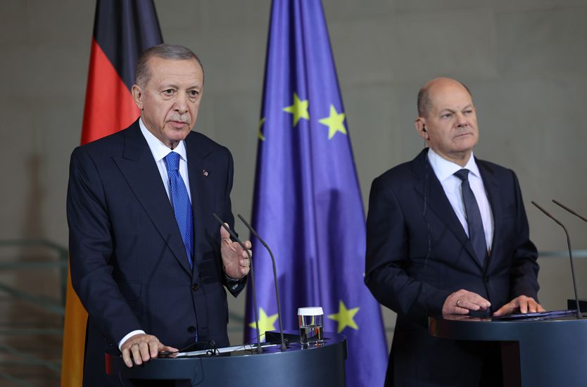 LE PRÉSIDENT ERDOGAN, EN VISITE EN ALLEMAGNE, APPELLE À LA RESPONSABILITÉ MONDIALE FACE À LA CRISE DANS LA BANDE DE GAZA