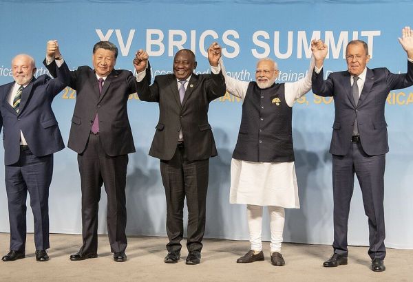 LE PAKISTAN DEMANDE OFFICIELLEMENT À REJOINDRE LES BRICS