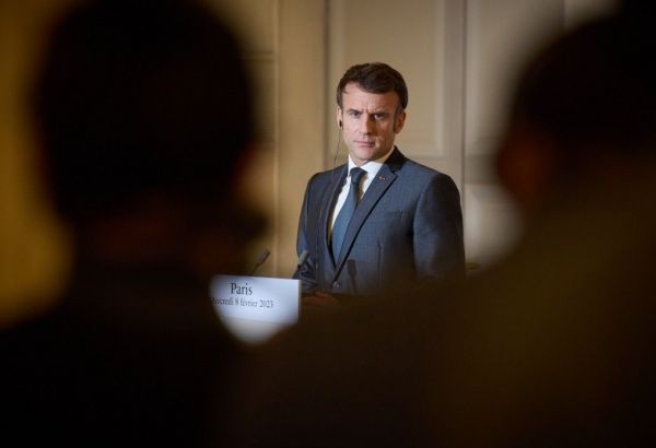 CENSURE DU GOUVERNEMENT BARNIER : EMMANUEL MACRON DIT QU'IL EXERCERA SON MANDAT JUSQU'À SON TERME