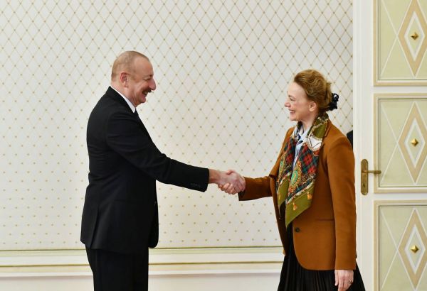 LA SECRÉTAIRE GÉNÉRALE DU CONSEIL DE L'EUROPE SE RENCONTRE LE PRÉSIDENT AZERBAÏDJANAIS À BAKOU