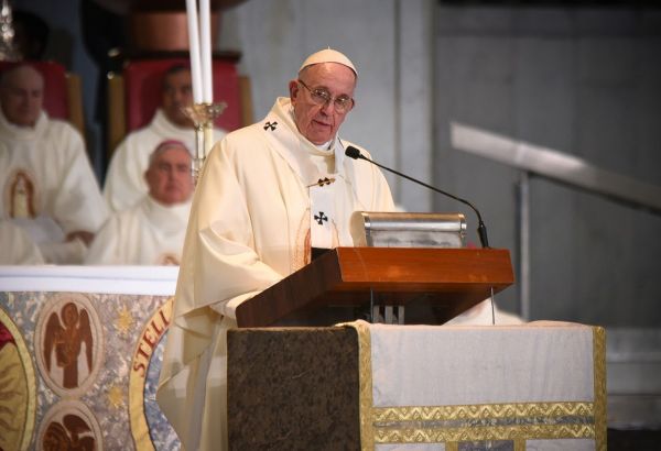 DANS SON MESSAGE DE NOËL, LE PAPE FRANÇOIS APPELLE À LA FIN DES HOSTILITÉS À GAZA