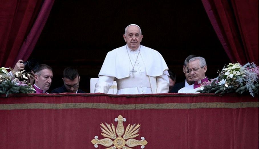 LE PAPE RÉITÈRE SON APPEL À UN ACCORD DE PAIX ENTRE L'AZERBAÏDJAN ET L'ARMÉNIE