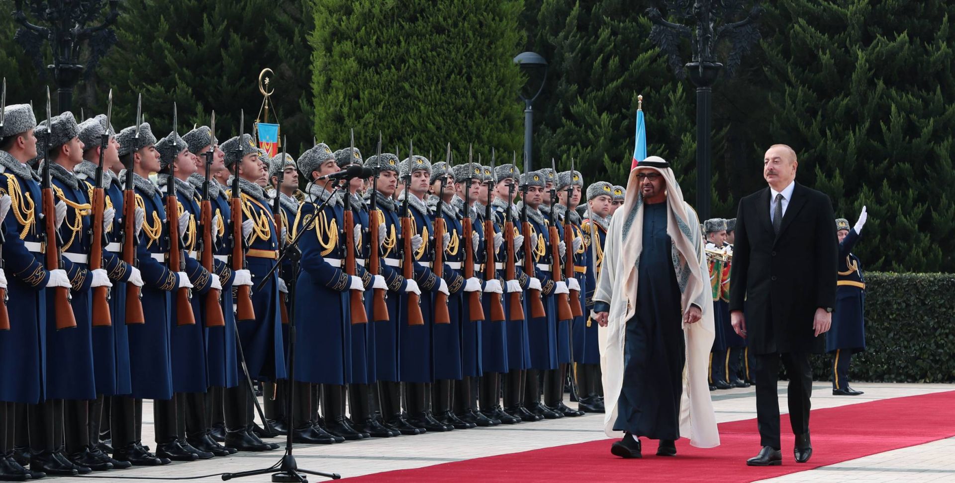 CHEIKH MOHAMMED BIN ZAYED À BAKOU POUR RENFORCER LE PARTENARIAT STRATÉGIQUE ENTRE L'AZERBAÏDJAN ET LES ÉMIRATS ARABES UNIS