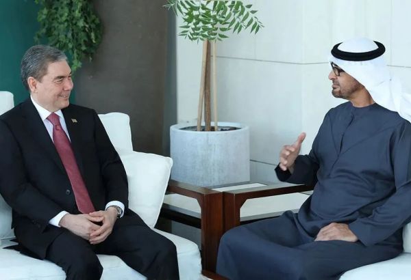 LE TURKMÉNISTAN ET LES ÉMIRATS ARABES UNIS ÉTABLISSENT UN PARTENARIAT DANS LES DOMAINES DE L'ÉNERGIE ET DES TRANSPORTS