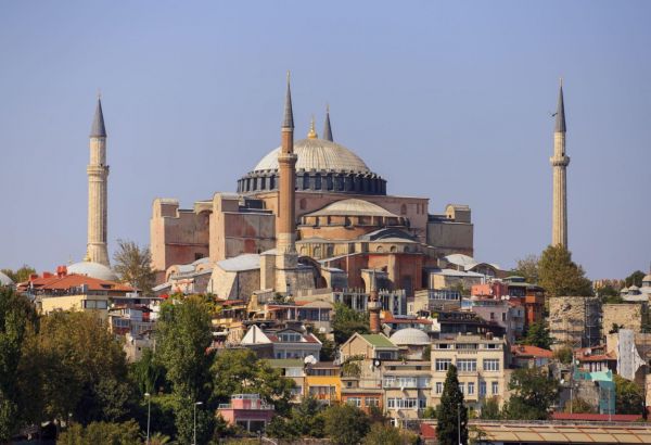 VOYAGE EN TURQUIE : LA GRANDE MOSQUÉE SAINTE-SOPHIE ADOPTE UN NOUVEAU SYSTÈME DE VISITE