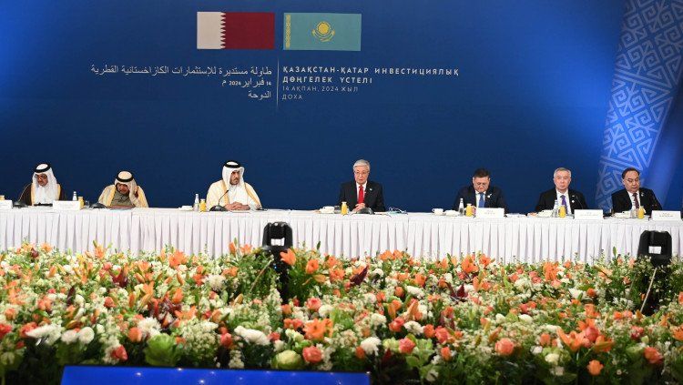 LE PRÉSIDENT TOKAYEV PRÔNE L'INVESTISSEMENT QATARI SUR LE MARCHÉ KAZAKH